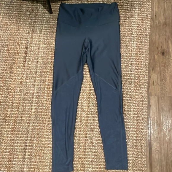 Under Armour Compression Legging - Picture 1 of 3